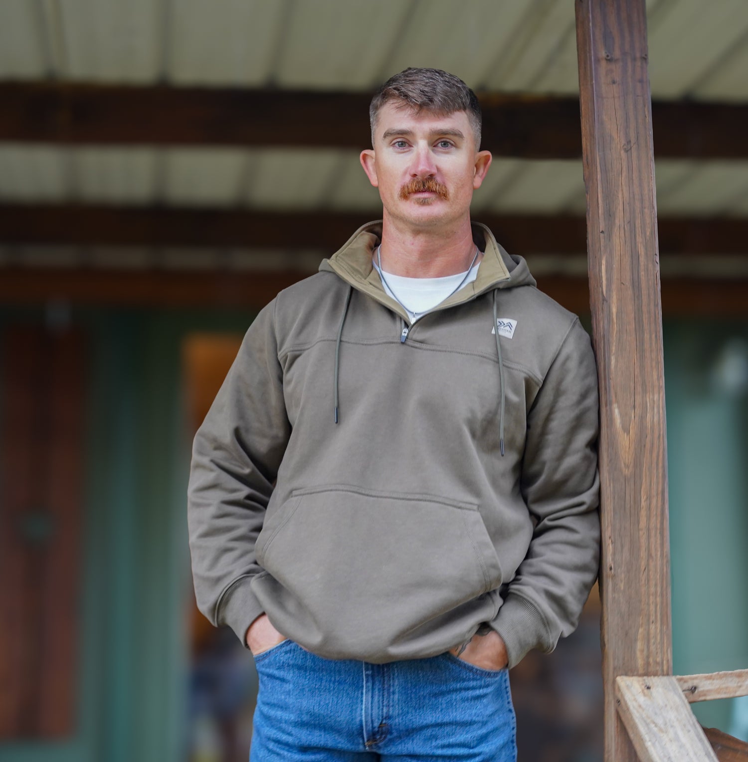 RB® Quarter Zip // Men&